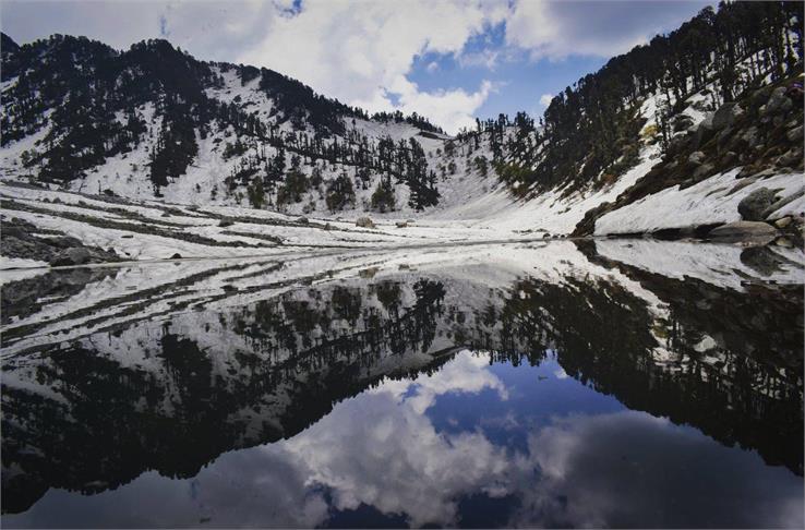 Kareri-Lake-Trek 